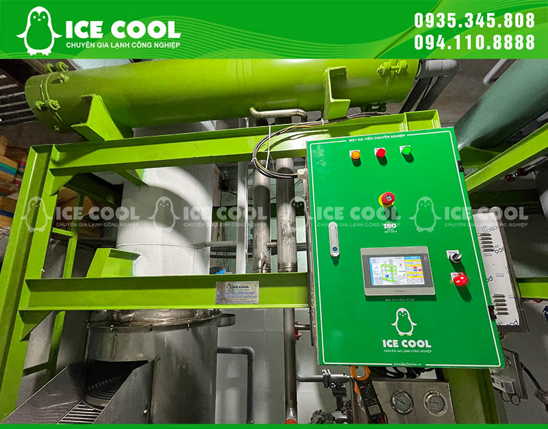 Bảng điều khiển của máy đá viên ICE COOL dễ sử dụng